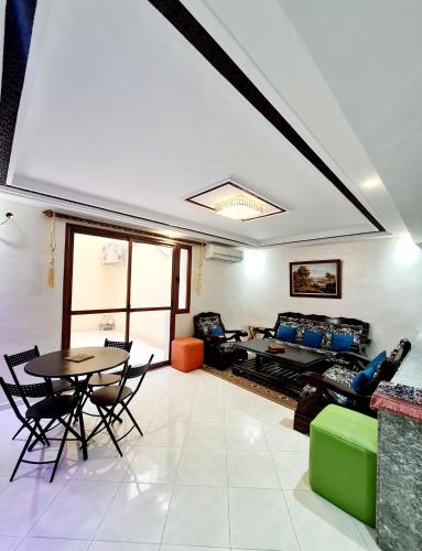 Luxury Apartment Fes - Family Suites in 레지던스 리아드