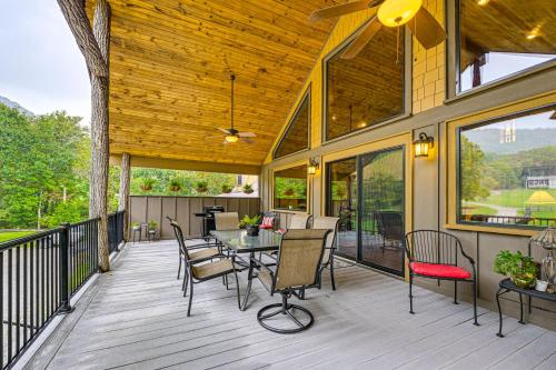28 Acres Home with Barn and Fire Pit Near Franklin! in 迪拉德