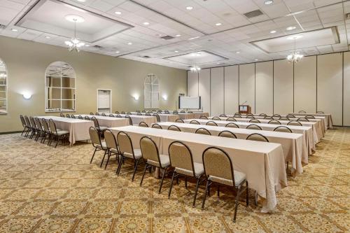 Best Western Of Alexandria Inn & Suites & Conference Center – Alexandria, LA