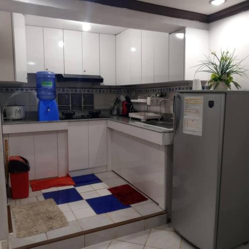 CheapEntireHouse Mel Place in Mandaue with Netflix for 5pax or more in Consolacion