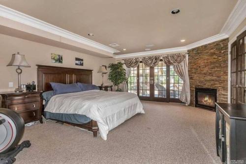 Waterfront Paradise on Long Island in Massapequa, USA