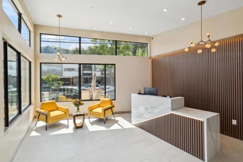 Lobby, The Evergreen in Marin County