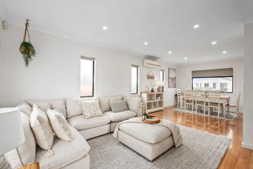 Tides Edge — other in 2/13 Gregory Ct , Indented Head Australia, 3223
