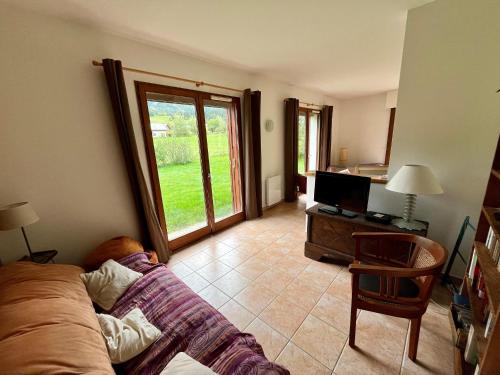 Spacieuse maison 8 personnes, 4 chambres, vue montagnes in Correncon-En-Vercors