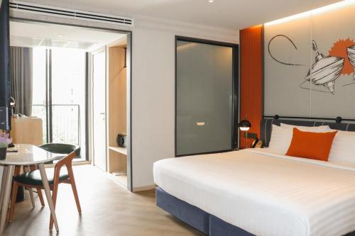 room detail thumbnail 1