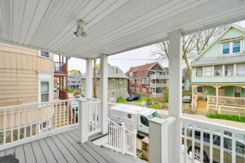 Comfortable 4 BD Apartment Close to Everything in Boston, USA