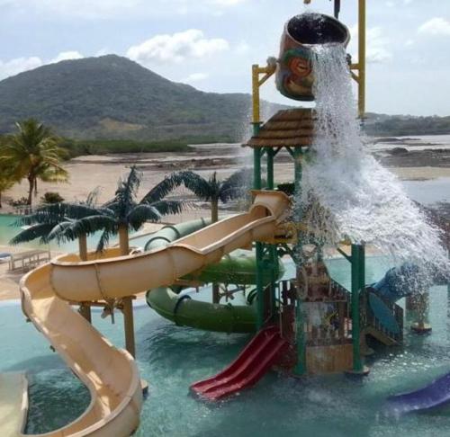 Playa Dorada, Parque Acuático