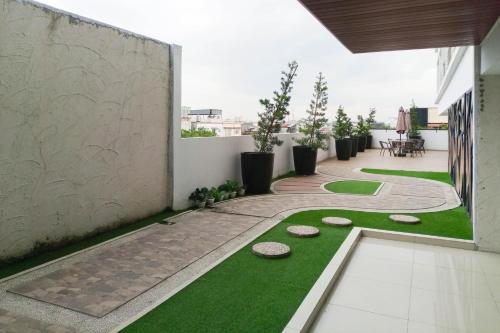 Studio Apartment image 4