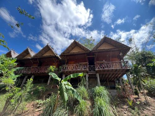 Yensabai Bungalow River view in Nong Khiaw