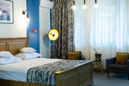 KABAN BOUTIQUE HOTEL - 5Star Central Villa in Vatra Dornei Room Type - Double Room with Balcony