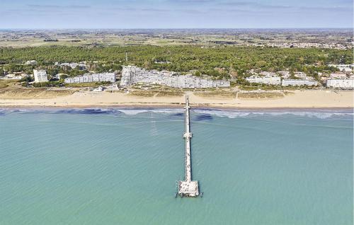 ทัศนียภาพภายนอกโรงแรม, Beautiful Stacaravan in แซ็ง-ฌ็อง-เดอ-มงต์