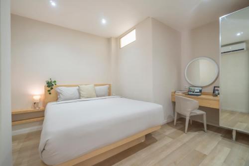 Bustle Base Coliving and Coworking Space Room Type - Deluxe Family Suite