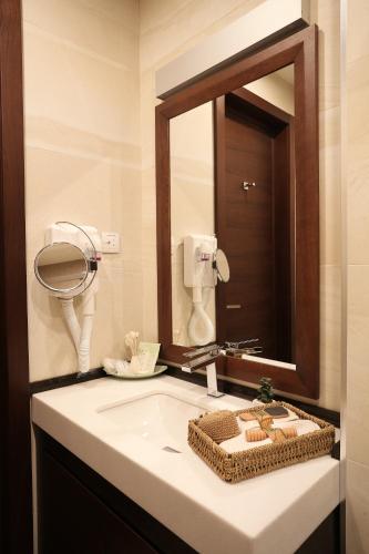 Belgreat Premium Suites - image 12