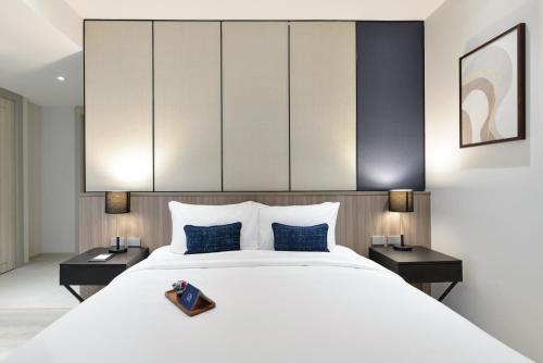 Executive Suite image 8