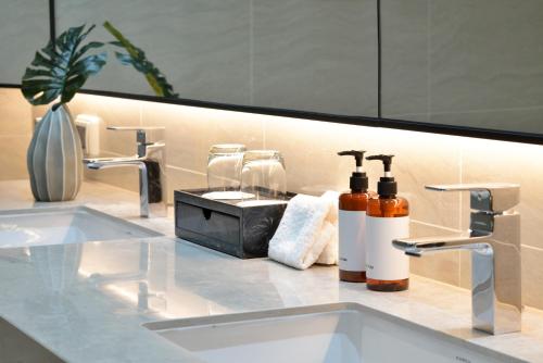 Executive Suite image 3