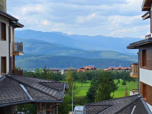 Bansko Pirin Golf & Country Club Blue Mountains View – khách sạn tại Betolovoto