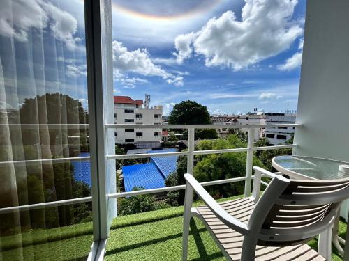 room detail thumbnail 1