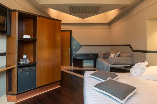 Hotel Isa - image 13