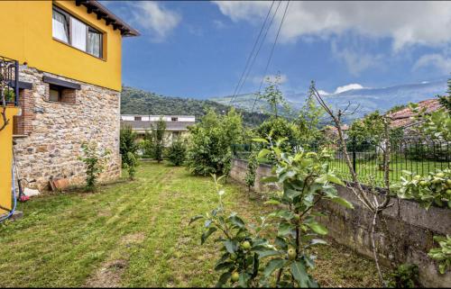La Tienda de Abajo - Apartamentos acogedores con calefacción, parking y vistas al Valle de Soba (La Tienda de Abajo - Apartamentos acogedores con calefaccion, parking y vistas al Valle de Soba) in El Rio