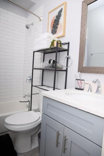 5mins from Downtown 2BD Fulton market, free onsite parking in Chicago, USA