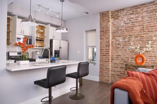 5mins from Downtown 2BD Fulton market, free onsite parking in Chicago, USA