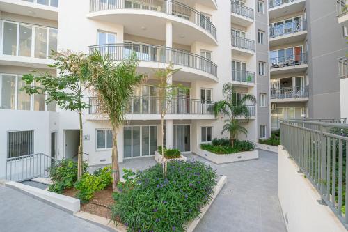 2 bedrooms, 3 beds