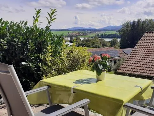Ferienhaus Nr 106, Kategorie Komfort Plus DTV, Feriendorf Hochbergle, Allgäu in Lechbruck, Deutschland