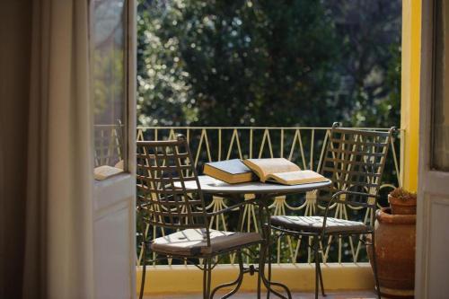 room detail thumbnail 1