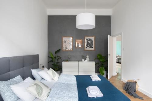 Beautiful Apartment for 8 people in Cracow's heart