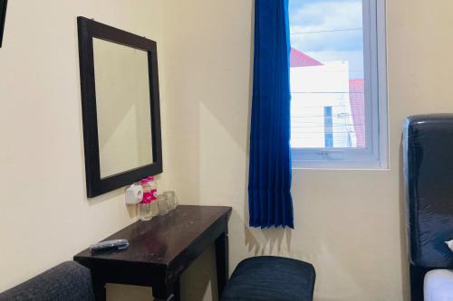 Standard Double Room image 6