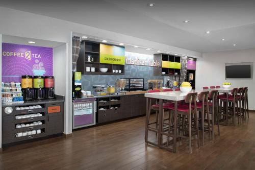 Home2 Suites by Hilton Greensboro Airport, NC in Greensboro, USA
