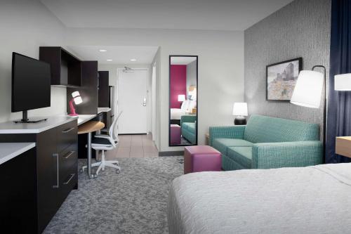 Home2 Suites by Hilton Greensboro Airport - image 11