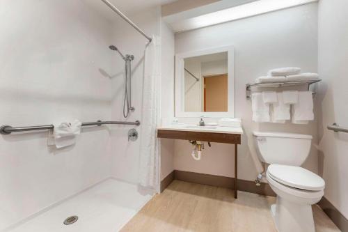 King Room - Accessible/Non-Smoking