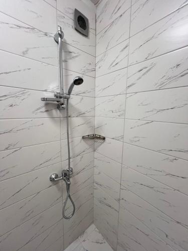 Santorini modern and cosy Apt near UNSS and NSA w WiFi, Sofia (photo 10)