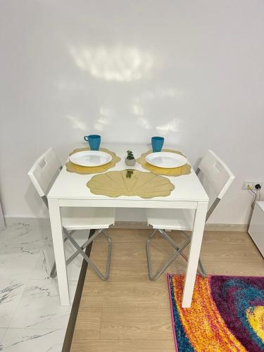 Santorini modern and cosy Apt near UNSS and NSA w WiFi, Sofia (photo 6)
