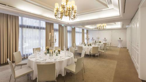 ห้องประชุม / บอลรูม, Hilton Frankfurt Gravenbruch in นอย-อิเซนบูร์ก