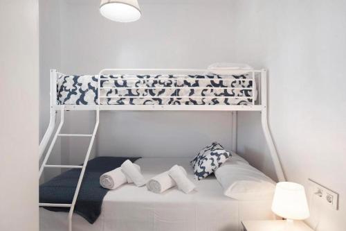 Two-Bedroom House image 7