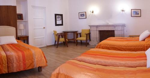 Triple Room room in Hostal Solar