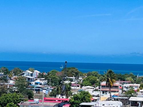 Near combate Beach, el Poblado boquerón and restaurants