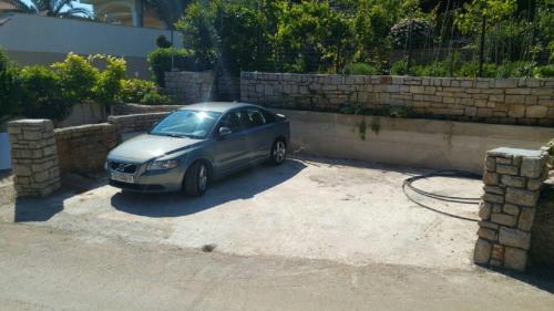 Apartments Zlatko Slobodan - by sea - image 3