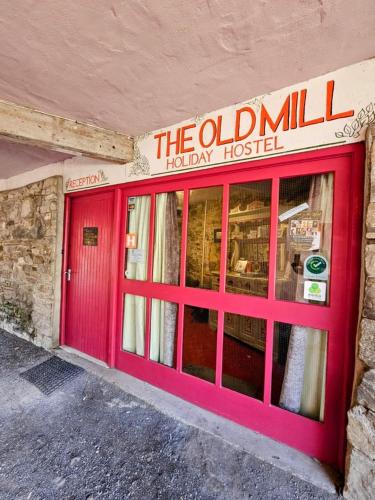 Old Mill Holiday Hostel in Westport