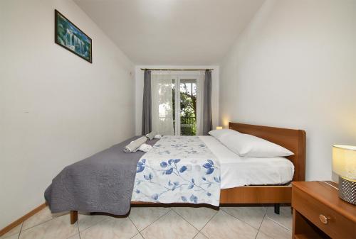 Apartment image 10