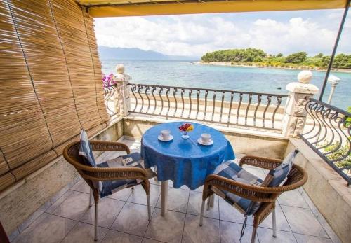 Apartments Juri - 60 m from sea