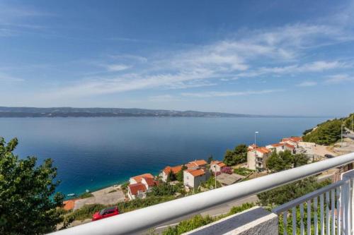 Apt Nina - sea view family apartments