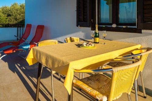 Apartment Mirja - sea view - main image