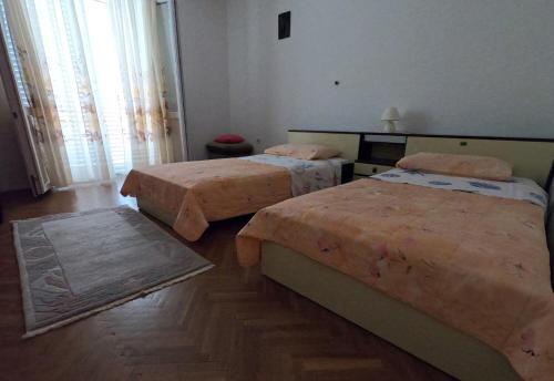 Apartment Mili - 50m from beach - image 14