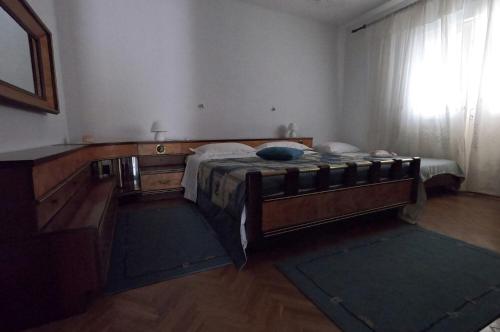 Apartment Mili - 50m from beach - image 2