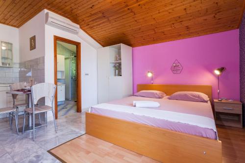 Apartment Ante-50m from beach - image 12