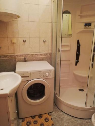 One-Bedroom apartment Standard image 7