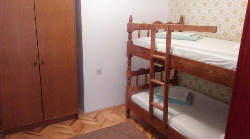 Apartments Neva - 150m from sea - image 14